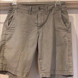 Men’s light green American Eagle shorts
